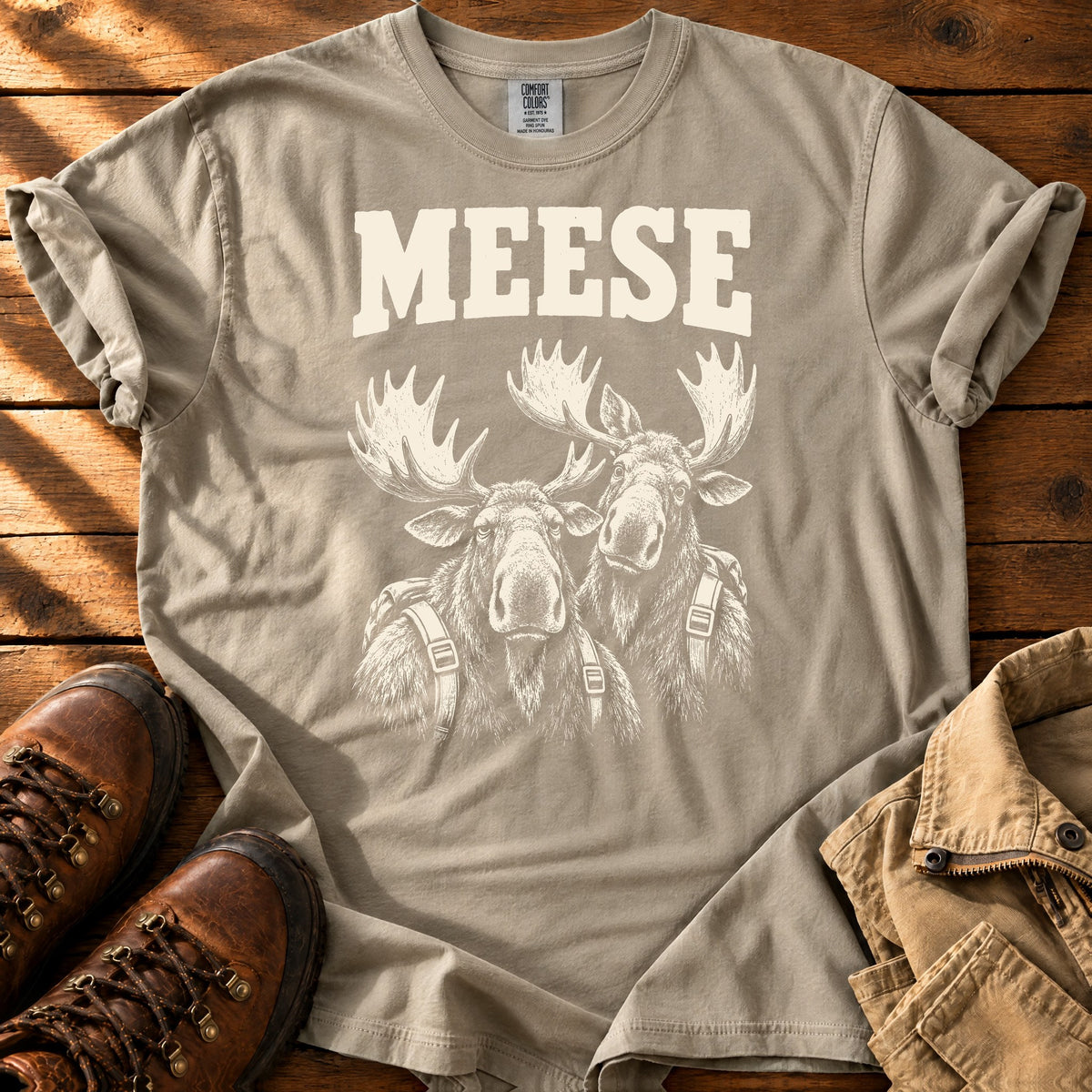 Meese T-shirt — Sandstone / S